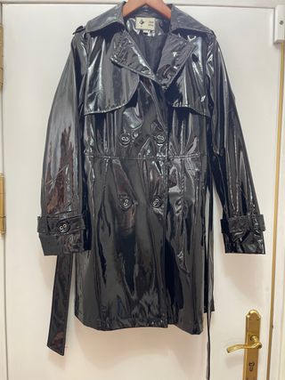 Impermeable Negro Talla M Charol, sin uso nuevo