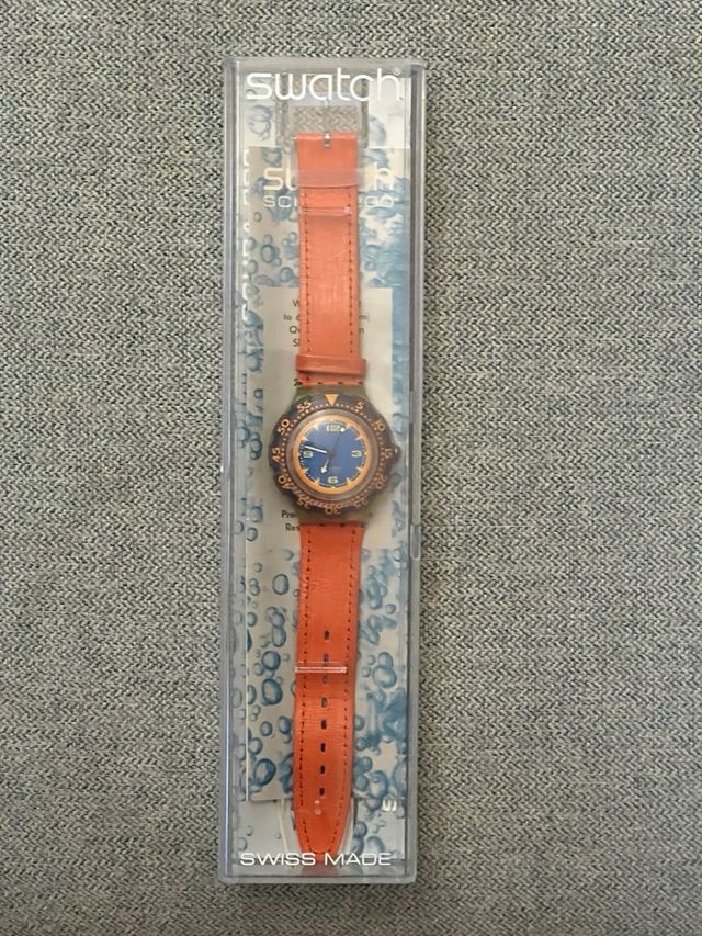 Swatch Scuba 200 SDK106, "Red Island" NOS