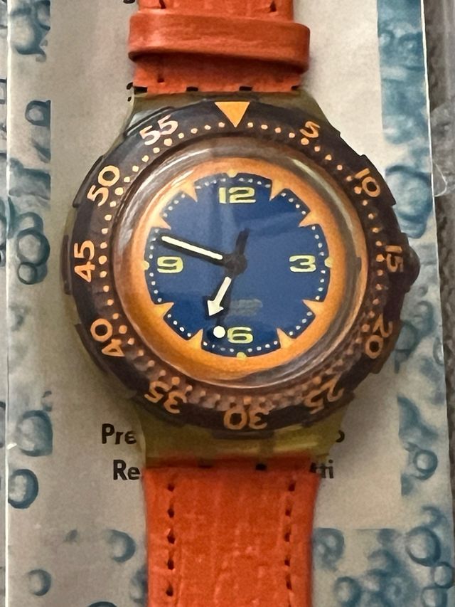 Swatch Scuba 200 SDK106, "Red Island" NOS