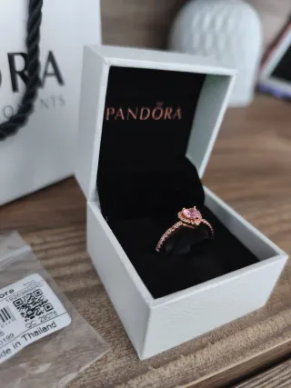 Anillo Pandora Corazón Rosa