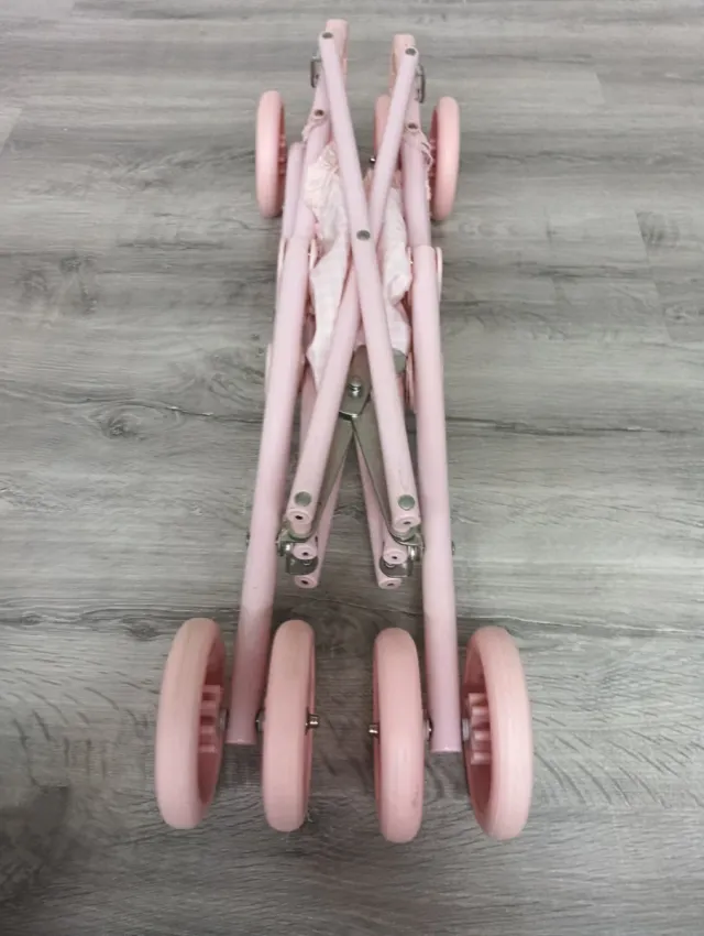 Sillita de muñecas rosa "La Niña"