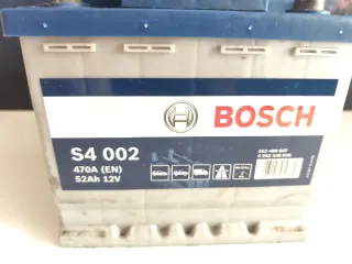 Batería Coche Bosch S4 002 470A 52Ah 12V