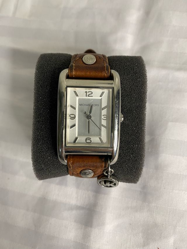 Reloj Michael Kors Cuero Marrón y Plata