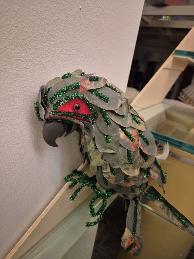 Decoración Loro Papel