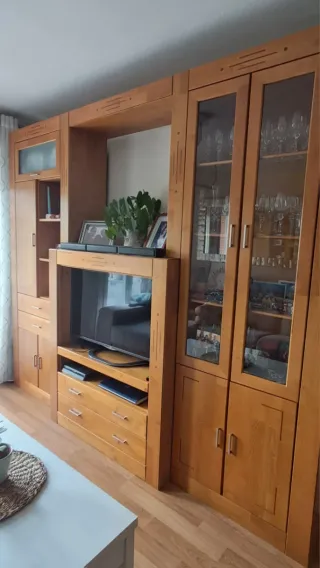 Mueble de salón madera maciza natural