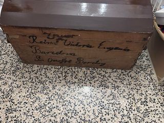 Baúl antiguo de madera