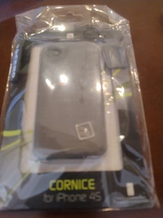 9 custodie per iPhone 4/4S: Angry Birds, Cygnett, Toucan