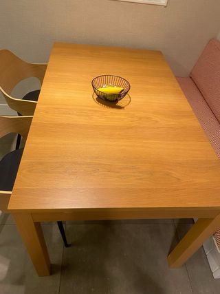Mesa de comedor Ikea madera