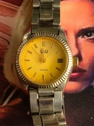 Orologio Q&Q Quarzo Giallo Argento