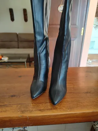 Botas altas negras de tacón