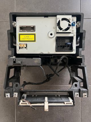 Navegador Audi RNS + Mueble Doble DIN