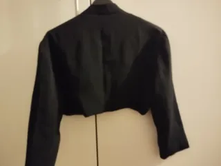 Giacca elegante nera corta