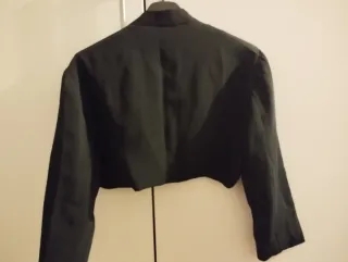 Giacca elegante nera corta