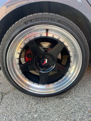 Llantas Japan Racing JR6 5 radios negras y pulidas