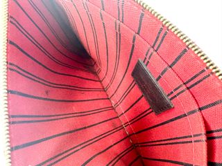 Louis Vuitton Pochette Marrón y Dorada