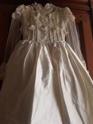 Abito da comunione bianco pizzo e tulle