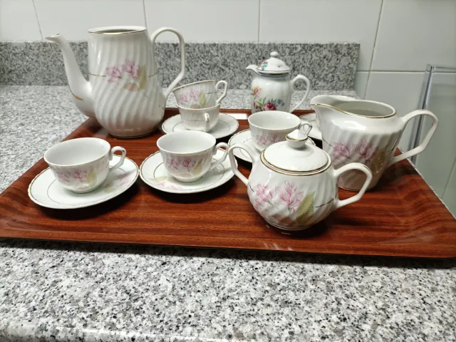 Juego de café antiguo hecho a mano