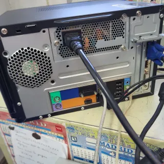 Packard Bell Ordenador i3-2100