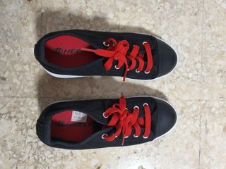 Zapatillas con ruedas casi nuevas talla 36