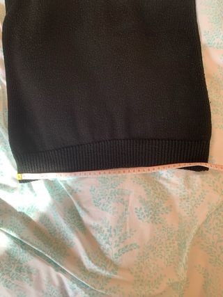 Chaleco de punto negro. Talla M