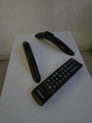 Samsung 32" LED Pantalla Rota.