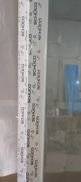 Balcón PVC Blanco Motorizado Cristal