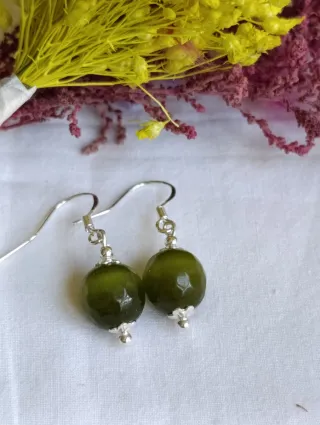 Pendientes plata con bolas verdes