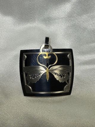 Colgante mariposa acero negro y dorado