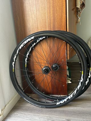 Ruedas Mavic Aksium Aluminio