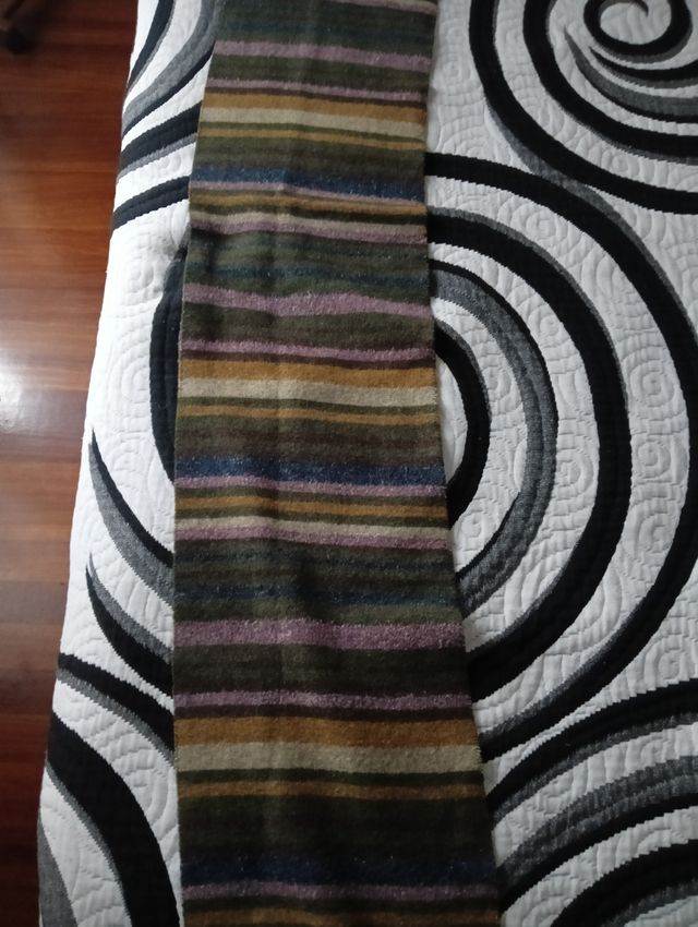 Regalo bufanda con una compra de mi perfil.