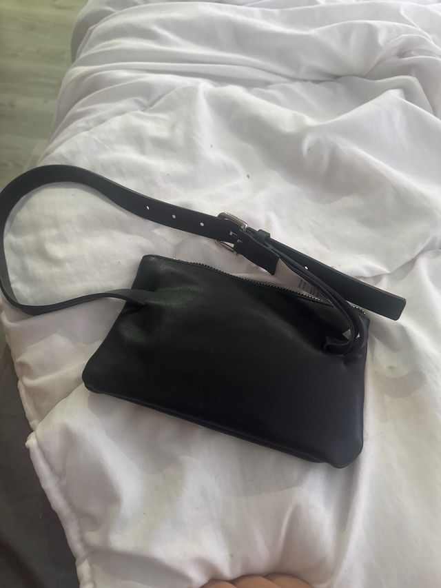 Bolso Calvin Klein Negro Correa Ajustable
