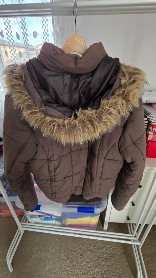 Abrigo acolchado Green Coast Verde con capucha