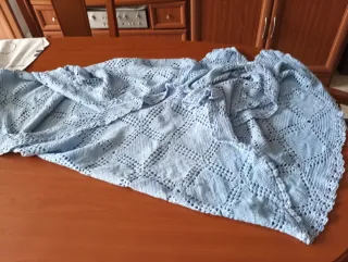 Mantel ganchillo azul