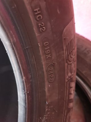 Pareja Neumáticos 215/65 R17 99V (2022)