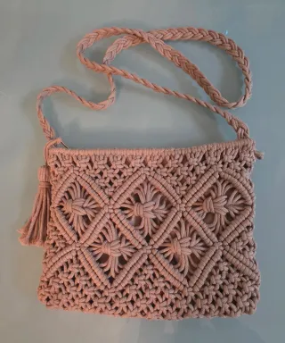 Borsa tracolla boema in macramè beige