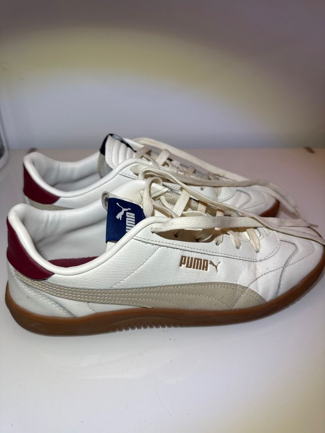 Zapatillas Puma Club Blancas y Beige