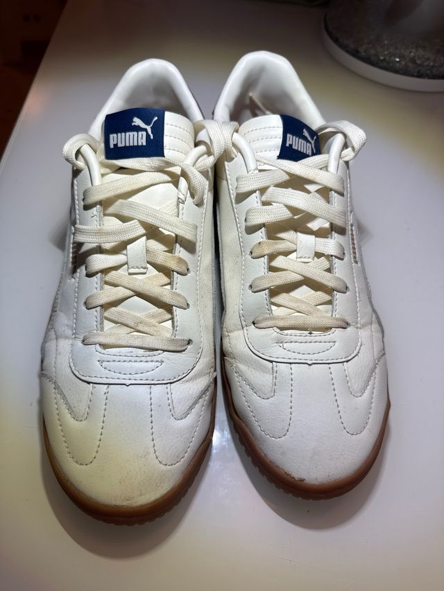 Zapatillas Puma Club Blancas y Beige