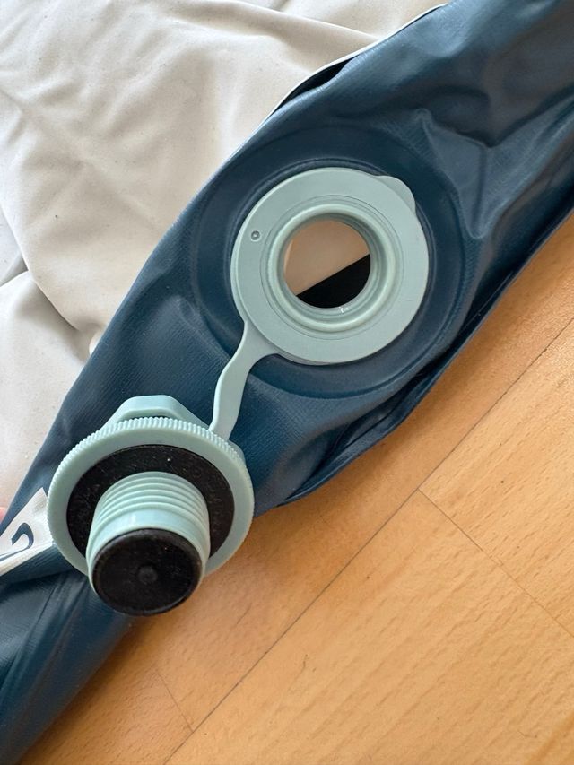 Colchón Hinchable Quechua + Hinchador de pie