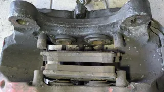 Travagem Brembo 17Z Traseira 4 pistões