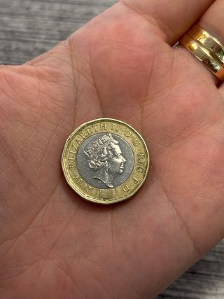 Moneda 1 Libra Reina Elizabeth 2016