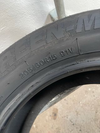 2x Neumáticos LingLong Green-max HP-01 205/60 R15