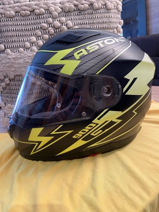 Casco Moto GT900 Aston Negro y Amarillo