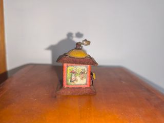 Molinillo café Rico hojalata litografiada años 40