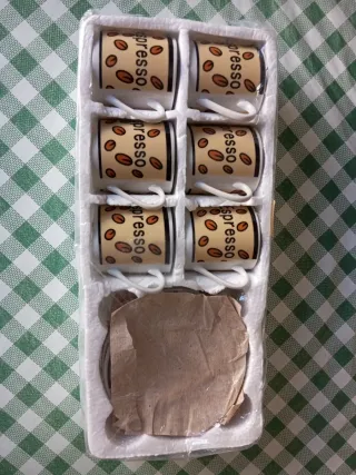 Juego 6 tazas café con 5 platos