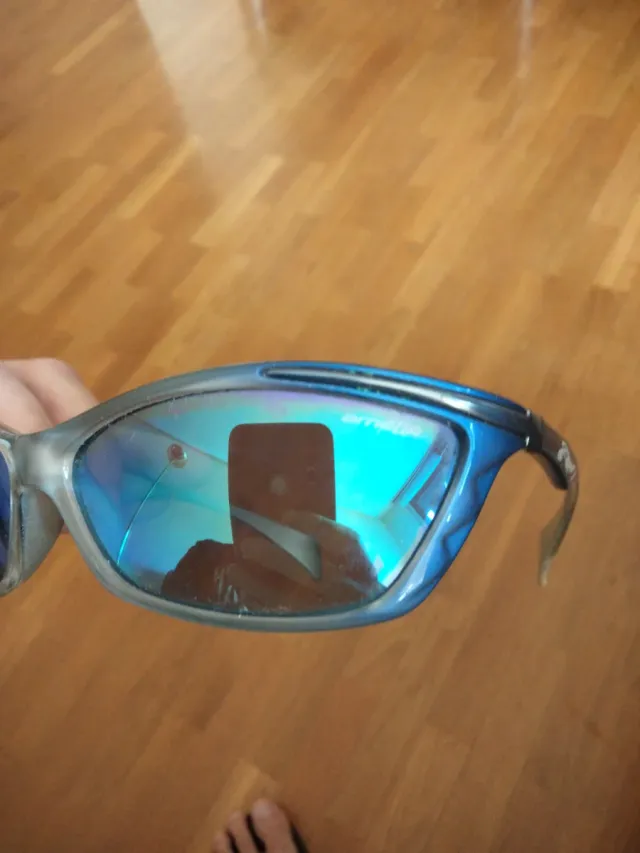 Gafas de sol Arnette azules y grises