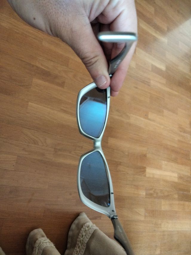 Gafas de sol Arnette azules y grises