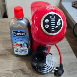 Cafetera Dolce Gusto Krups Genio S Roja