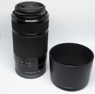 Sony Alpha A6000 + 2 objetivos y extras