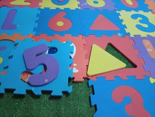 Puzzle Suelo Goma Infantil Animales y Números
