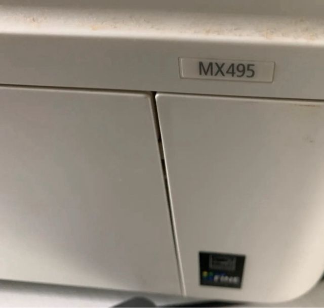 Monitor, stampante Wi-Fi, tastiera, casse